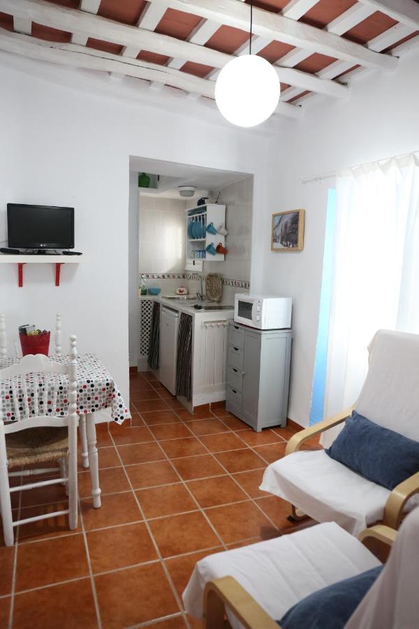 Vivienda Turistica De Alojamiento Rural Silla Vieja مْبيخير ذي لا فرونتيرا المظهر الخارجي الصورة
