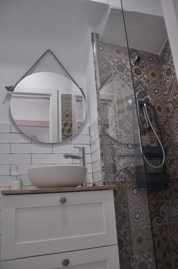 Vivienda Turistica De Alojamiento Rural Silla Vieja مْبيخير ذي لا فرونتيرا المظهر الخارجي الصورة